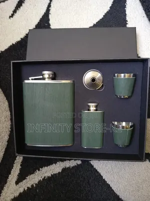 Green Leather Whiskey Flask Gift Set