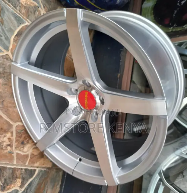 Rim za Mercedes-Benz 18" - Set Kamili Nyeusi - 1
