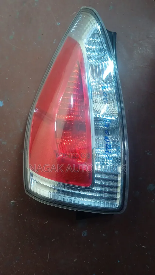 Mazda Premacy 2010 Taillight - 1