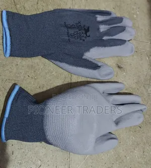 Brand New Safety Gloves