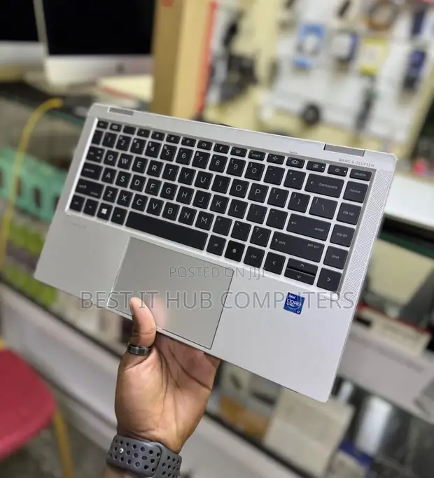 HP EliteBook 1040 G8 Laptop - 14" Touchscreen, i7, 32GB RAM, 512GB SSD - 1