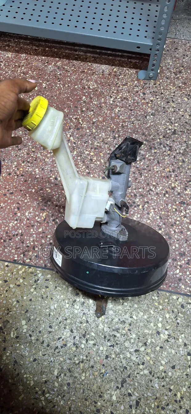Nissan X-Trail NT30 Brake Booster & Master Cylinder - 1