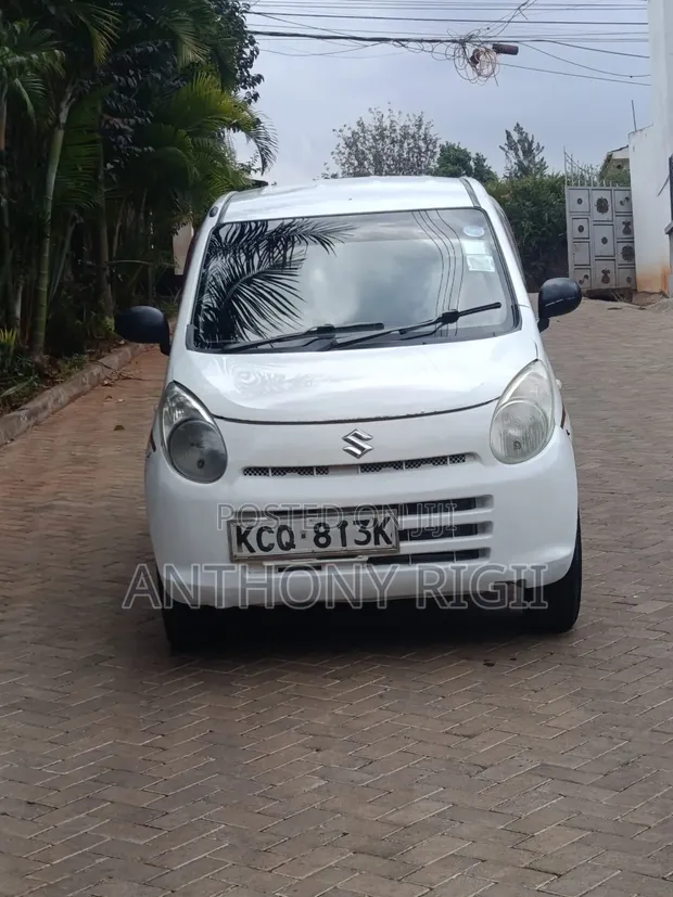 Suzuki Alto 1.0 2011 Nyeupe - 1
