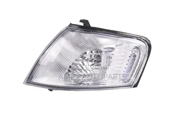 Nissan Wingroad Y11 Ad Van Corner Lamp - White (LHS) - 1