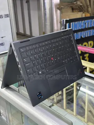 Lenovo ThinkPad X1 Yoga Gen 3 - Core i7, 32GB RAM, 512GB SSD