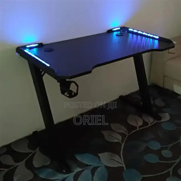 Deskooze Gaming Desk - Kazi ya Kisasa ya Ergonomic - 1