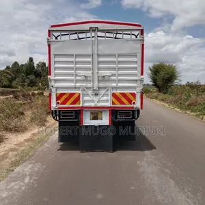 Truk Isuzu FRR 90
