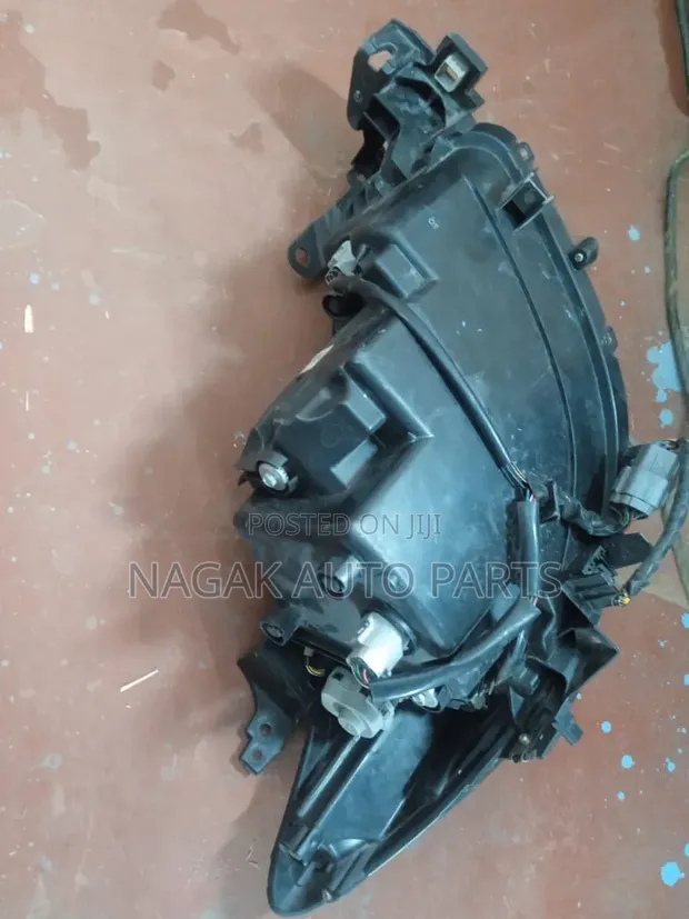Mazda CX-5 Xenon Headlight (5-Pin) - 1