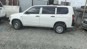 Toyota Probox 2011 Nyeupe