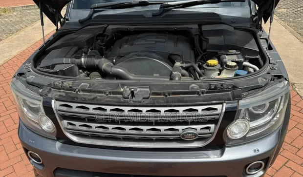 Land Rover Discovery 2015 HSE Luxury - 1