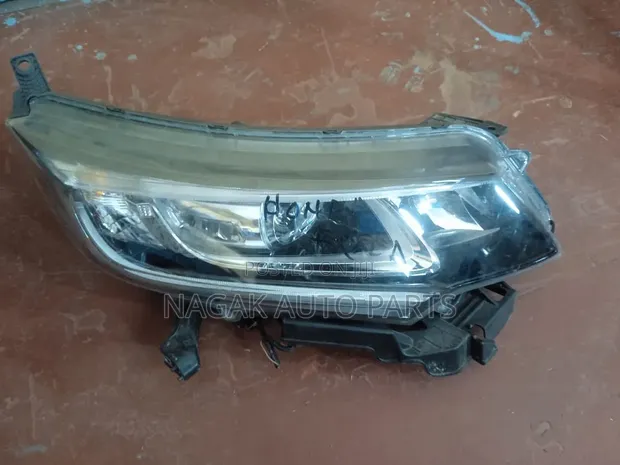Honda Freed 2015 Xenon Headlights - 1