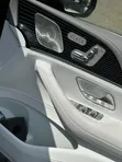 Mercedes-Benz Maybach GLS 600 AWD 2025 Mpya Nyeusi - 2