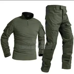 Green Outdoor Suit - Mpya Kabisa
