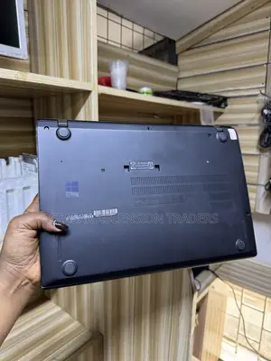 Laptopi ya Lenovo ThinkPad T470s - Core i7, 8GB RAM, 256GB SSD