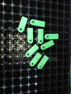 Ear Tags Zenye Rangi - Mpya Kabisa