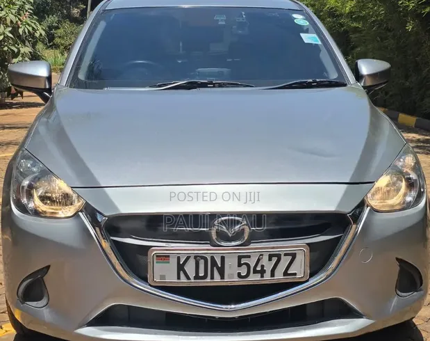 Mazda Demio 2016 - 1