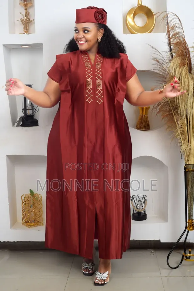 Kaftan ya Igbo ya Burgundy na Kofia - 1