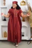 Kaftan ya Igbo ya Burgundy na Kofia - 1