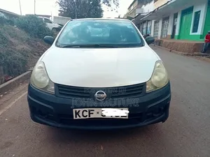 Nissan Advan 2008