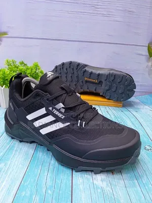 Viatu vya Adidas Terrex vya Nje - Vipya Kabisa