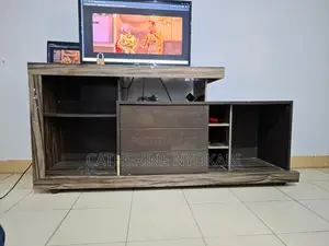 Kikasha cha TV - Brown (Kimetumika)