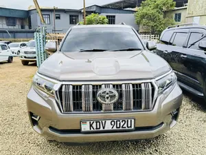 Toyota Land Cruiser Prado 2014 Grey