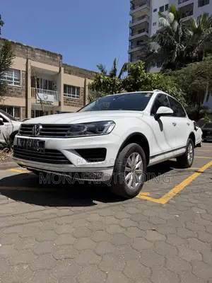 Volkswagen Touareg 2015 Nyeupe