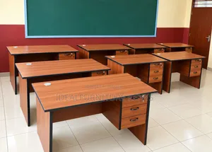 Boss Office Products Dawati la Rangi ya Kahawia Mstatili