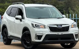 Subaru Forester Premium AWD 2019 Nyeupe