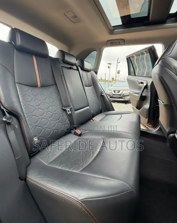 Toyota RAV4 Adventure 2021 Gray - 1