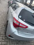 Toyota Vitz 2019 Nyeupe - 3