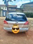 Nissan Wingroad 2002 Nyeupe - 2