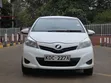 Toyota Vitz 2013 Nyeupe - 1