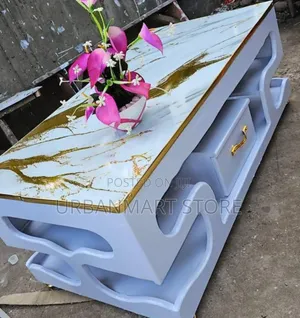 Meza Nyeupe ya Kahawa ya Mtendaji na Kifuniko cha Marumaru