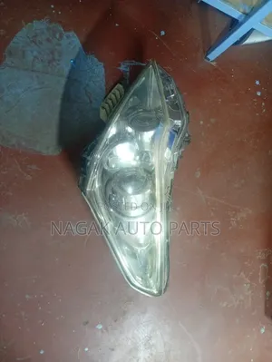 Nissan Skyline 2010 Xenon Headlight