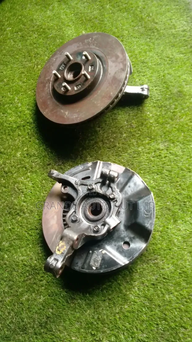 Hyundai Santa Fe Hub Bearings & Discs (Used) - 1