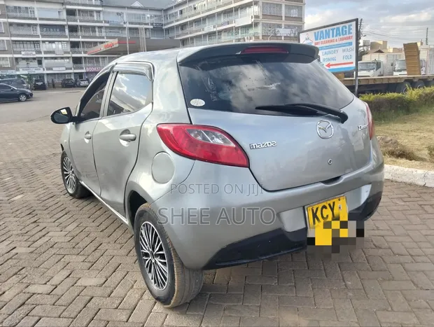 Mazda Demio 2012 Silver - 1