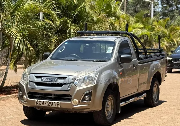 Isuzu D-MAX 2019 Gold - 1