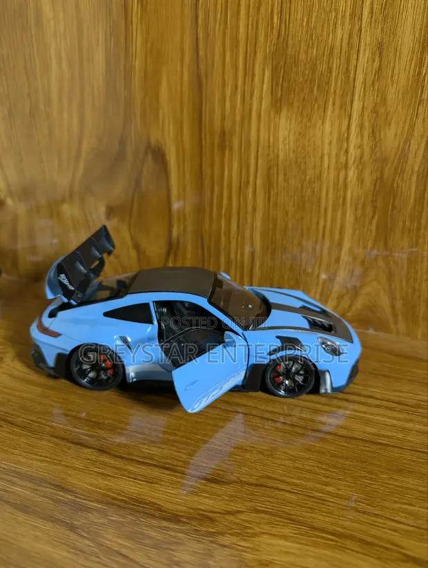 Modeli ya Gari ya Diecast Porsche GT3 RS 1:24 - 1