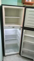 Rebune Double Door Refrigerator - 213L - 2