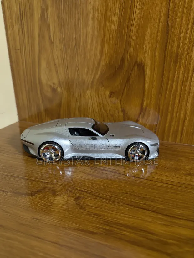 Mercedes-AMG Vision Gran Turismo Diecast Model 1:24 - 1