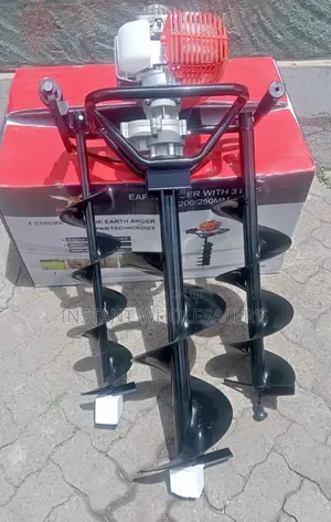 Hawking 4-Stroke Earth Auger