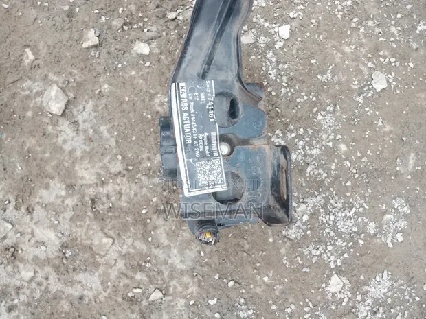 Nissan Note E12 ABS Actuator Module - 1