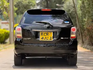 Toyota Corolla Fielder 2013 Nyeusi