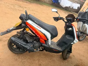 Raleigh 150cc Scooter 2024 Orange