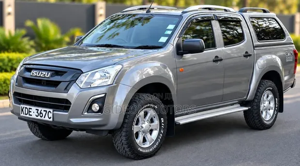 Isuzu D-MAX 2022 Silver - 1