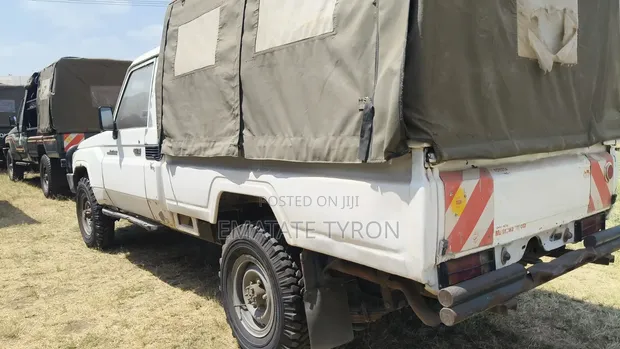 Toyota Land Cruiser 79 Series 2018 White - 1