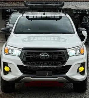 Toyota Hilux 2019 TRD Pearl