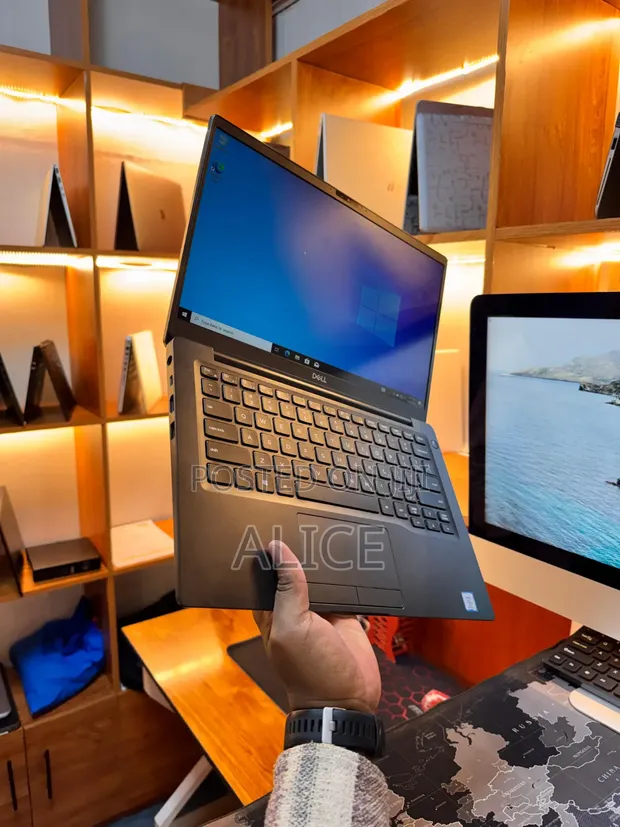 Laptop Mpya Dell Latitude 5300 - Core i5, 8GB RAM, 256GB SSD - 1