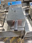 10-Litre Single Electric Fryer - Commercial - 1
